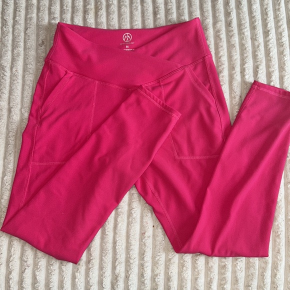 Active Work out set - Picture 3 of 4